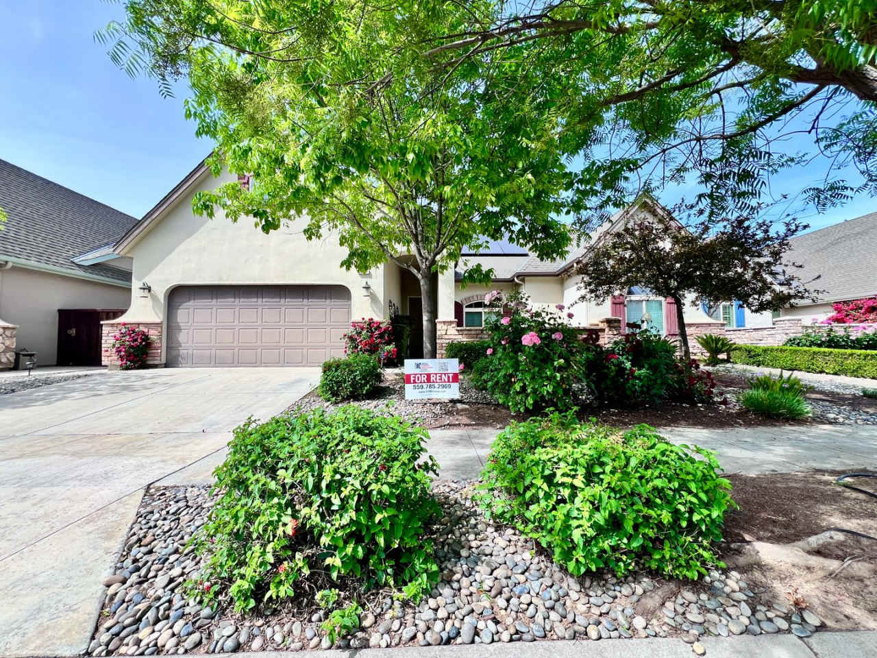 $2,695 Teague  Peach, 3 Bedroom 2 Bathroom - Vermont Ave, Clovis - Solar Panel Usage Included