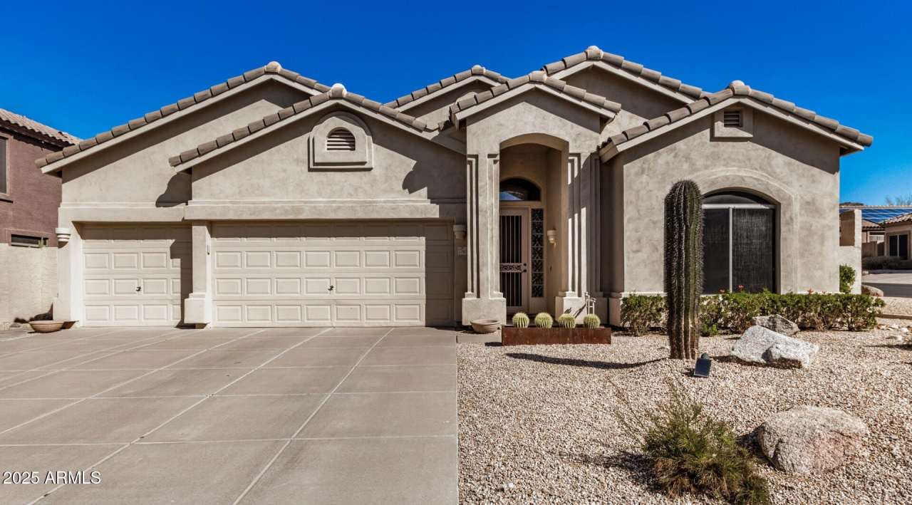 7760 E WESTERN HILLS Street