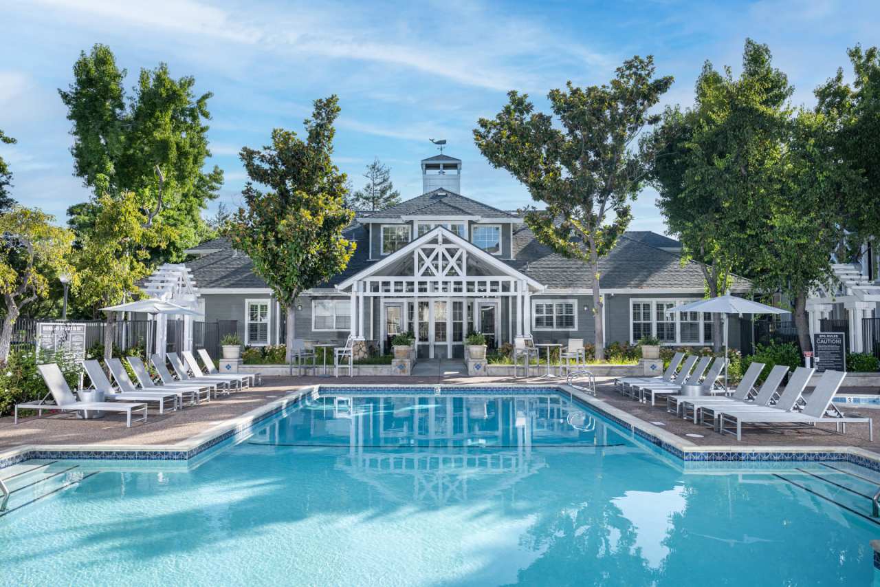 Nantucket Apartments