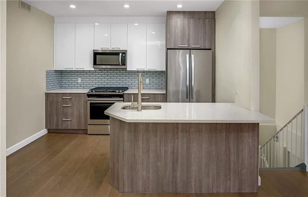 2881 Nostrand Ave # B1