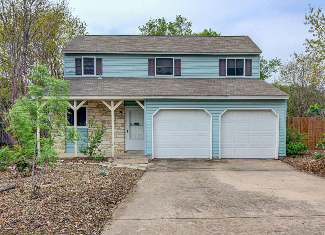 Charming 3-Bedroom, 2-Bath Home in Lamplight Village