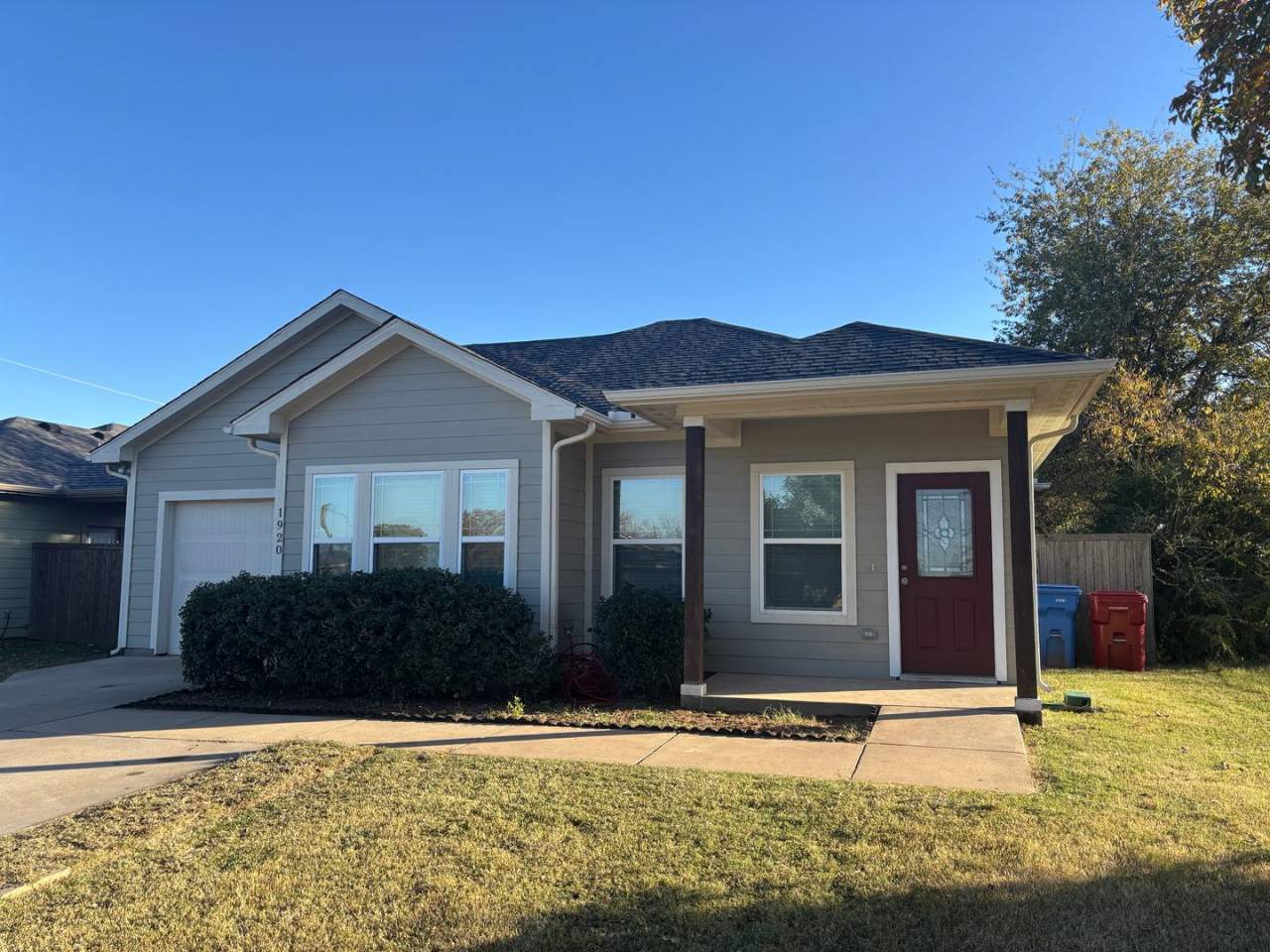 3/2/1 on Quiet Street Near a Park!