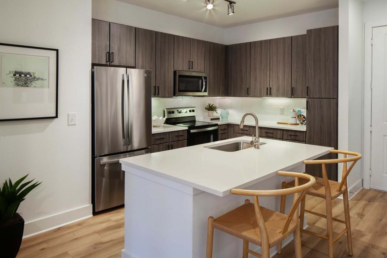 2125 Yale Apartments