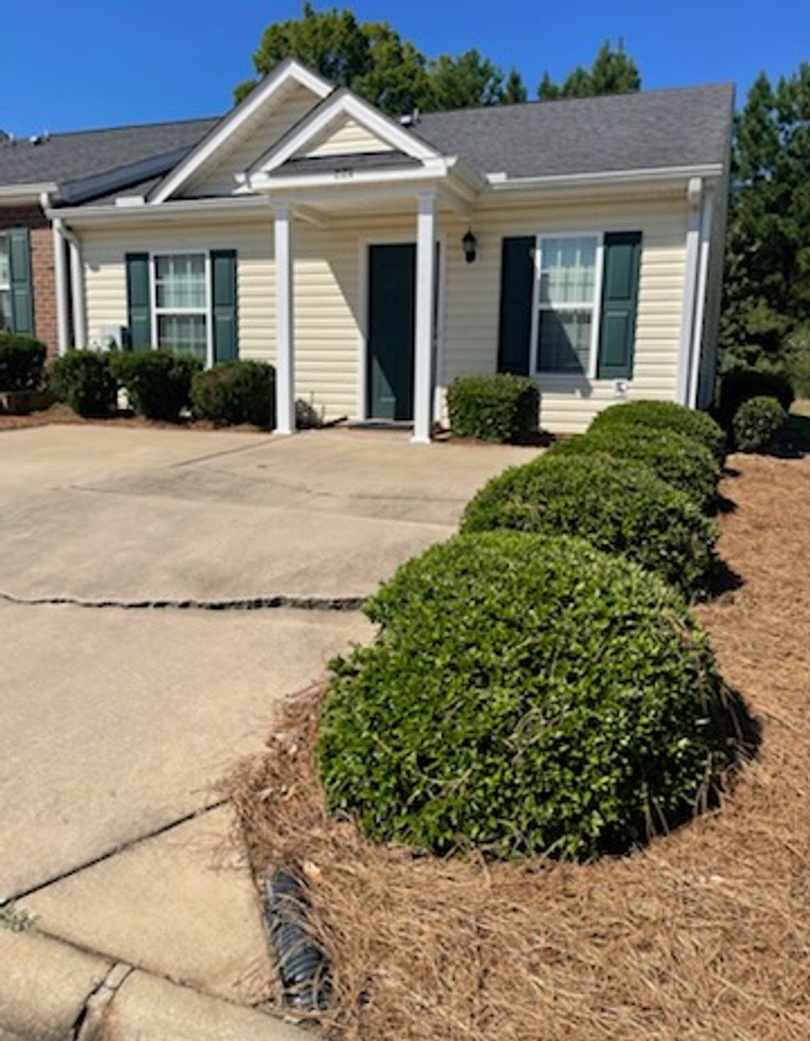 Convenient West Augusta Townhome-Convenient to medical, dining, shopping