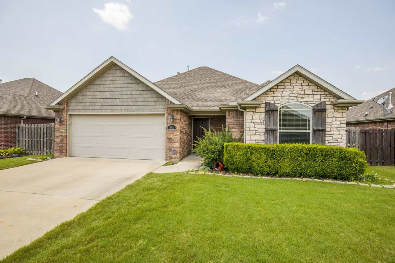 ***3057 N. Azure Avenue***