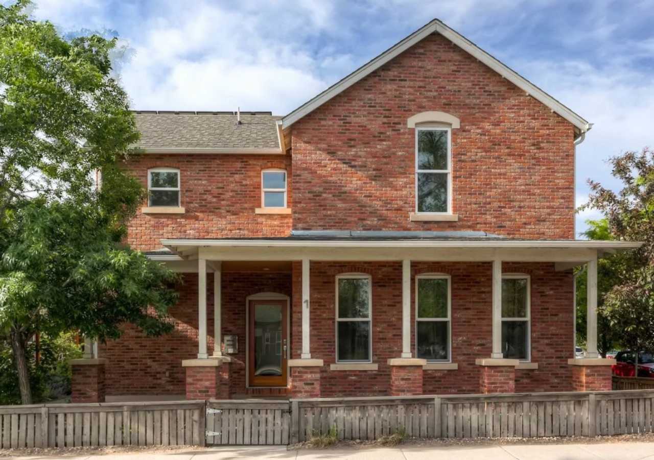 1 bed 1.5 bath Stand Alone Townhome. Move-In Anytime Between March 15 - May 1st.