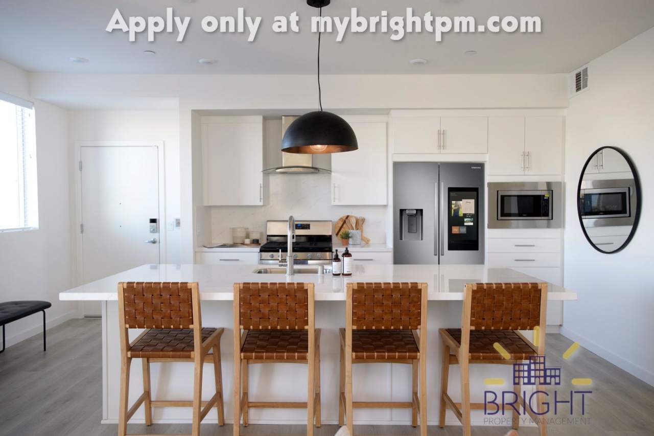 The Flats at The Mill at Broadway