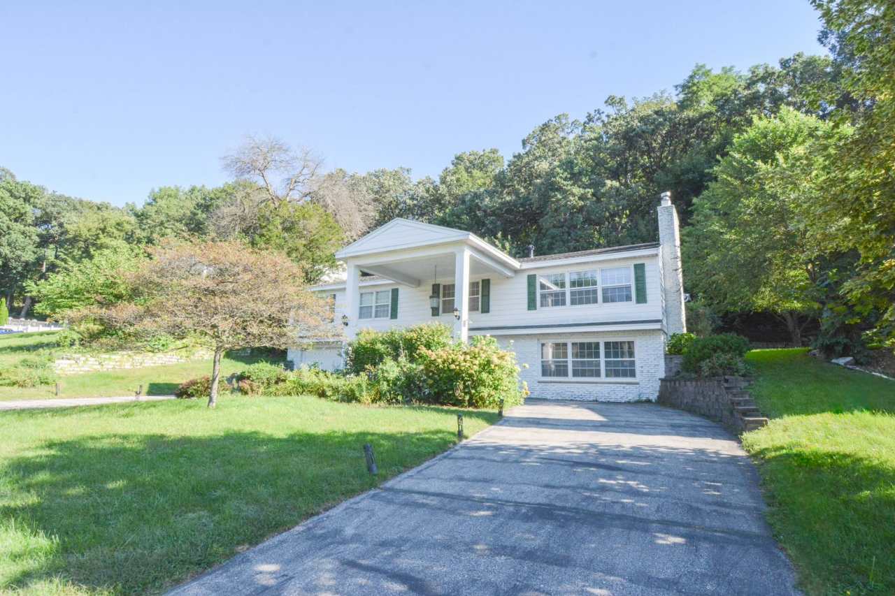 4 Bed, 2 Bath Home for Rent – Unique Design  Retro Charm