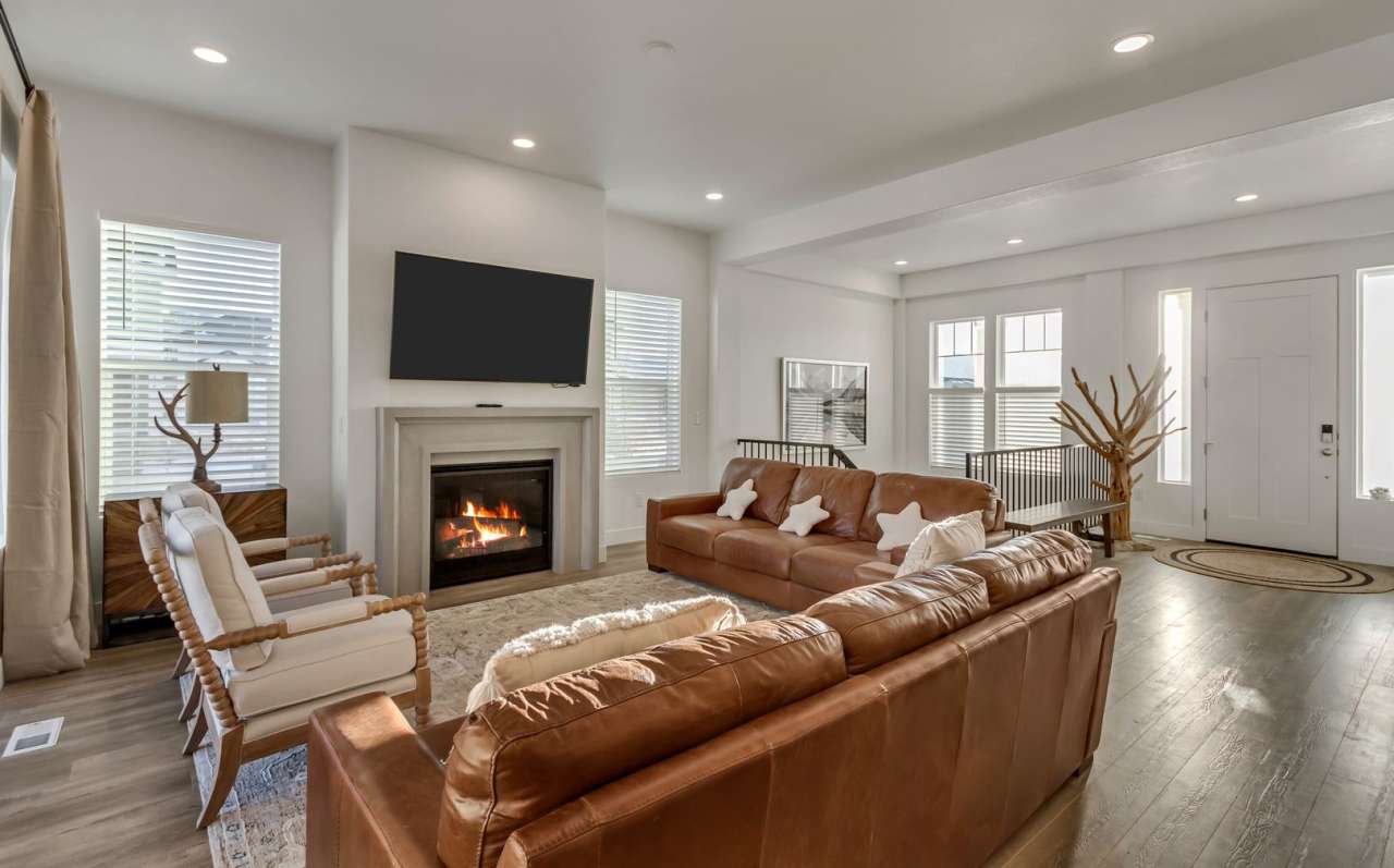 Modern Home in Heber – Available Now!