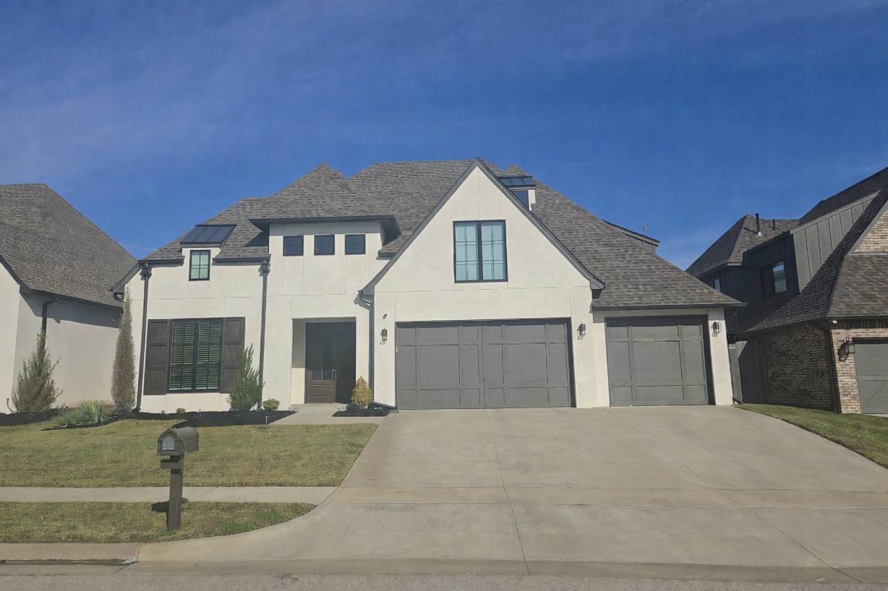 Prime Broken Arrow Location | 5 Bed | 5 Bath | Available Mid-February!