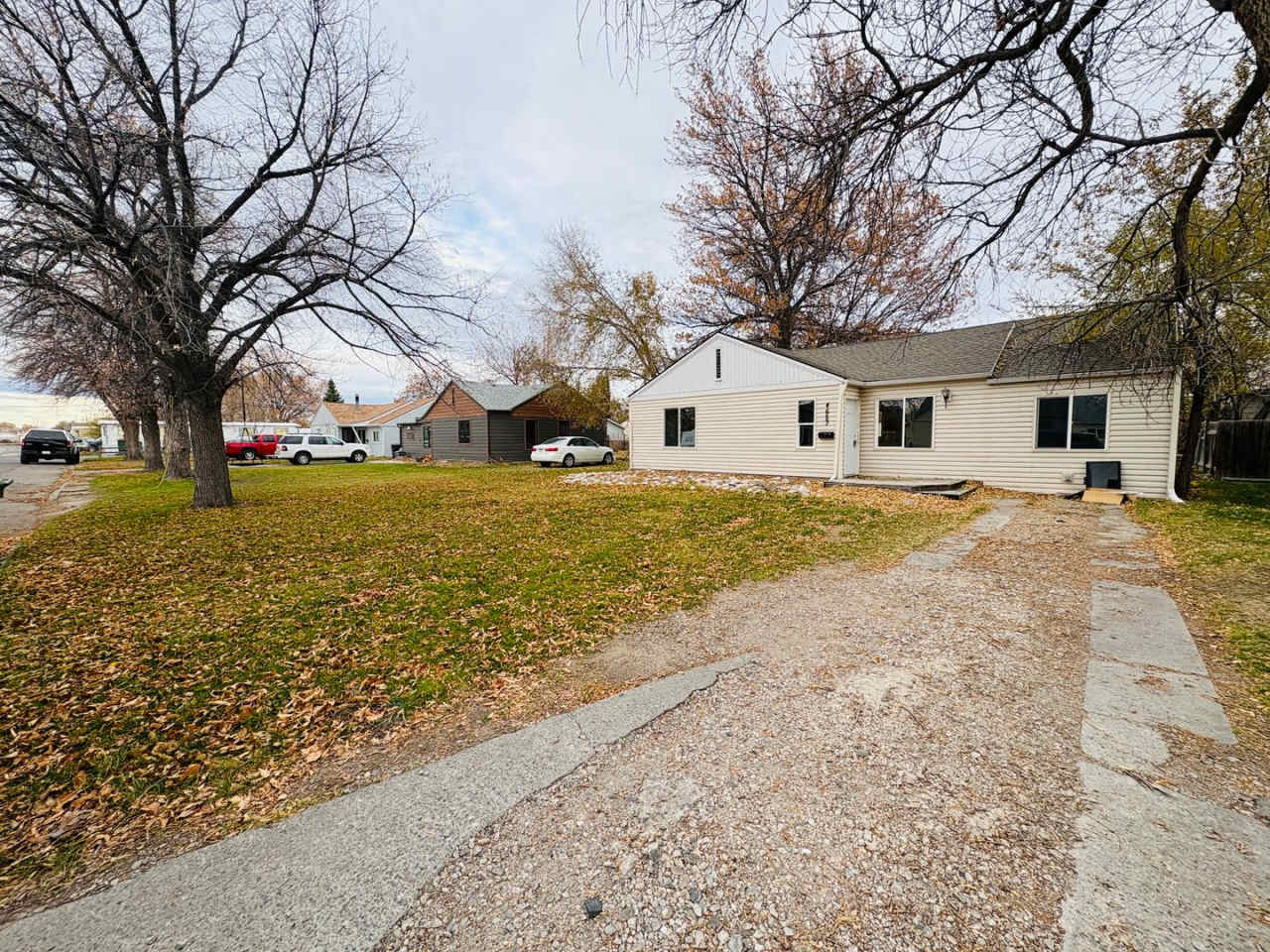 3 bedroom 1 bathroom house with large yard!