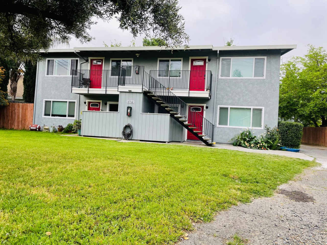 5712 Kenneth Ave #B - Carmichael 95608