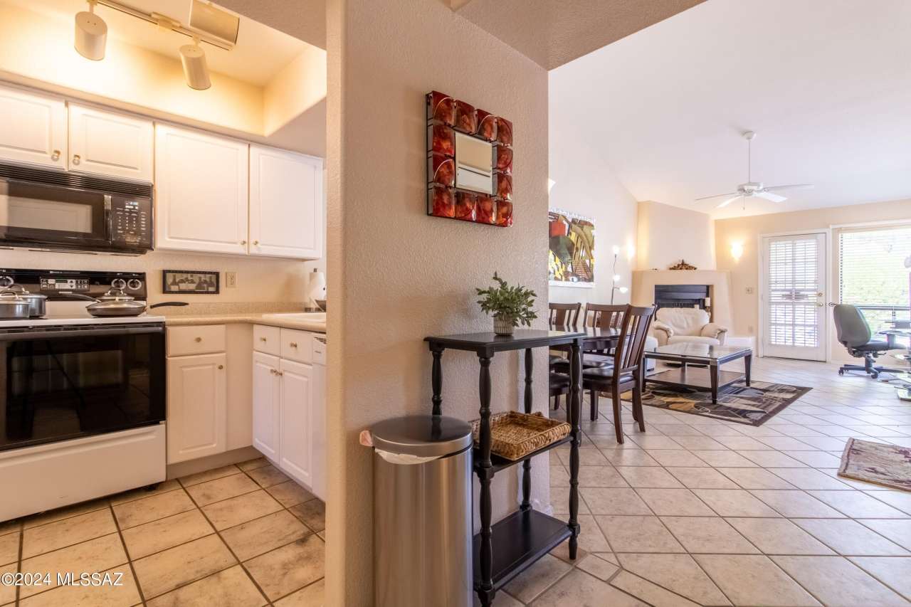 7601 N Calle Sin Envidia unit: 20