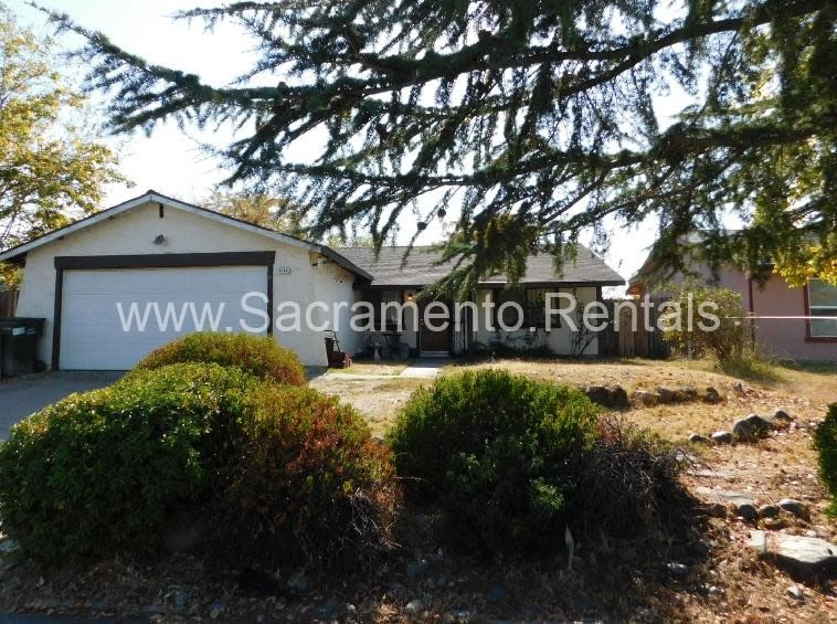 An Affordable 3bd/1ba North Highlands Home with 2 Car Garage