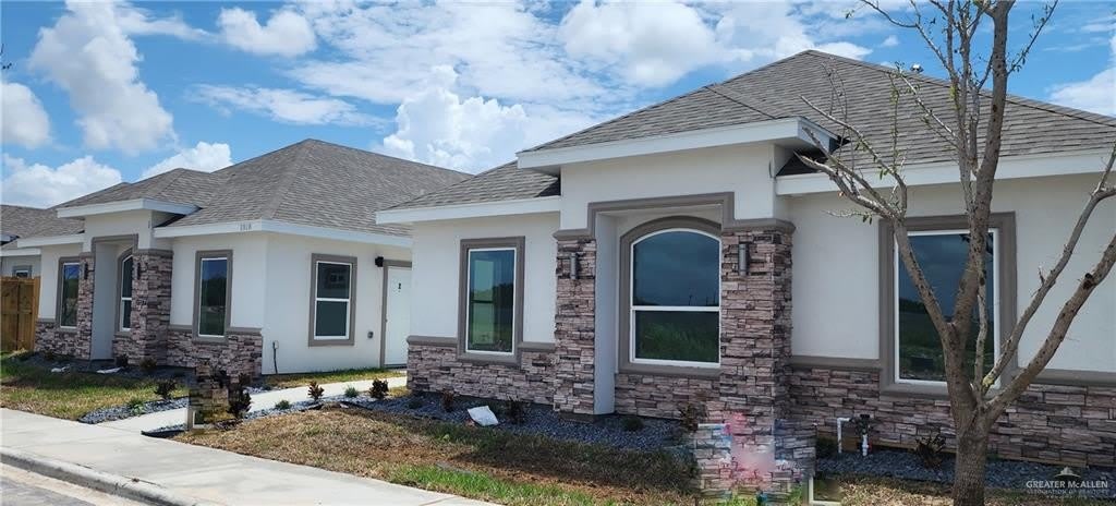 1018 N Woodson Avenue