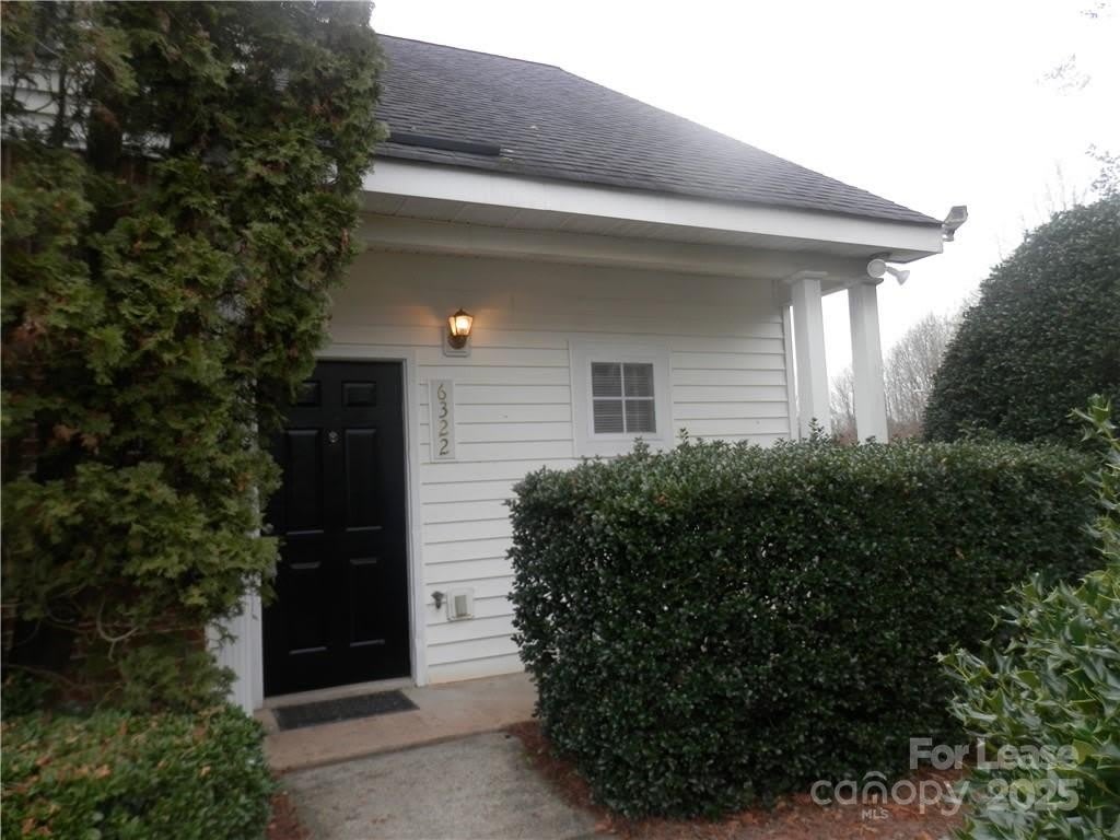 6322 Mallard View Lane