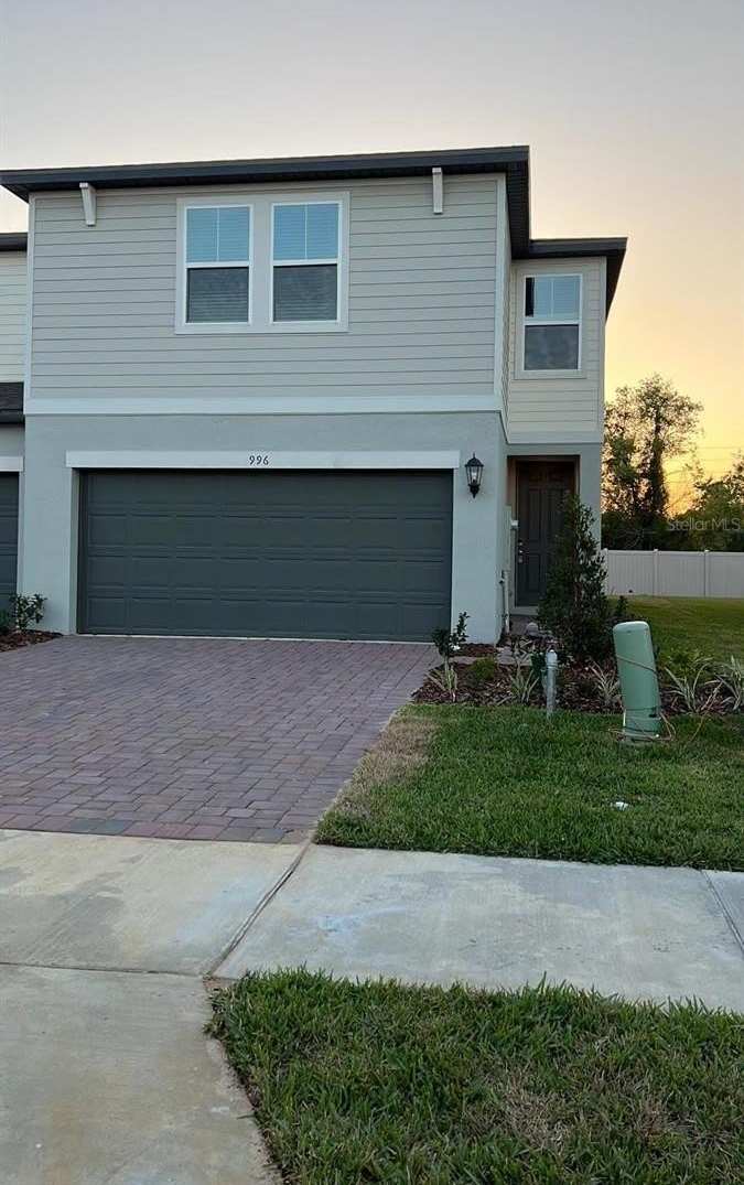 996 DESERT CANDLE DRIVE