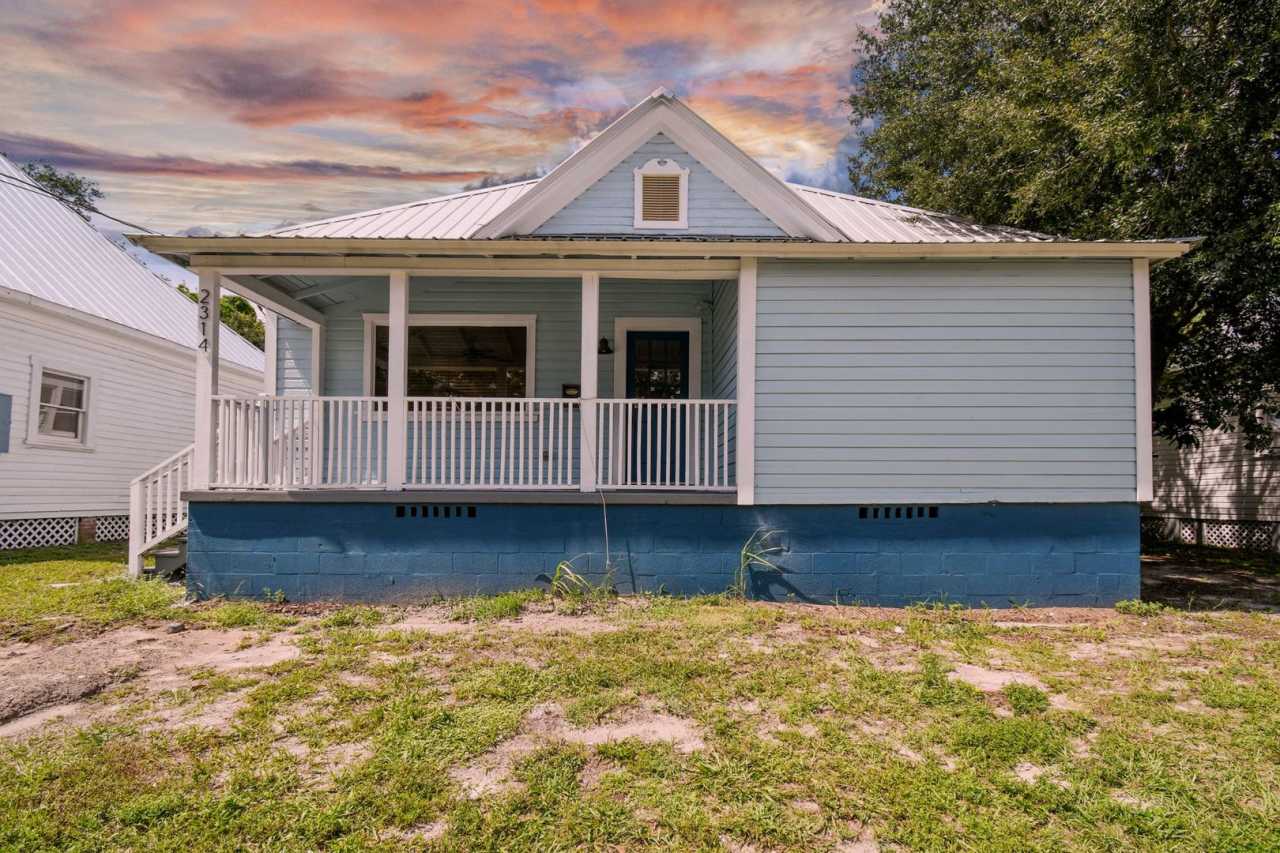 Historic Ybor City Bungalow!