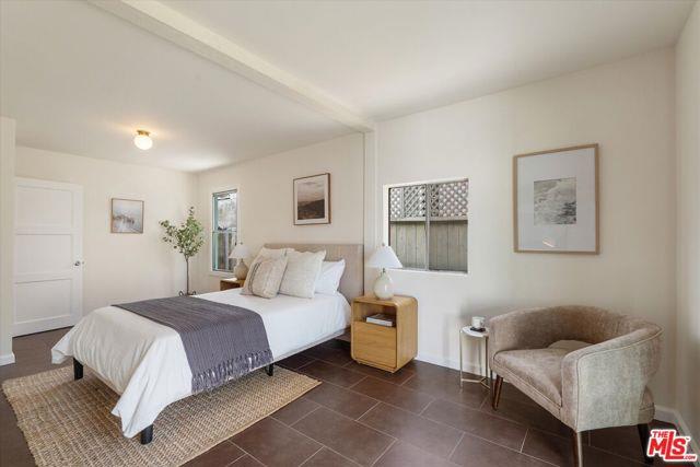 3004 Thatcher Avenue