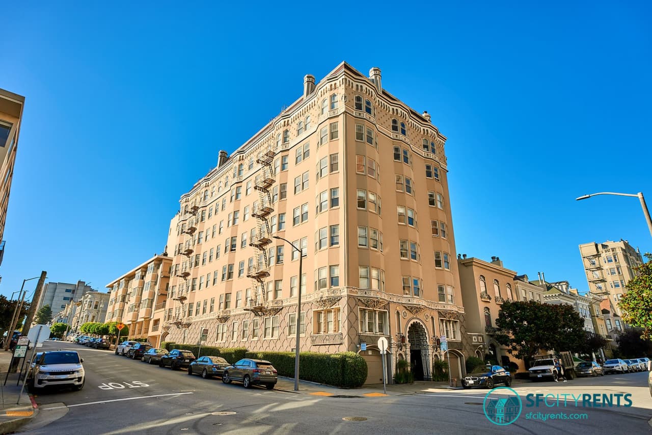 Pacific Heights: Updated 1 Bed w/ Formal Dining Room  Optional Parking