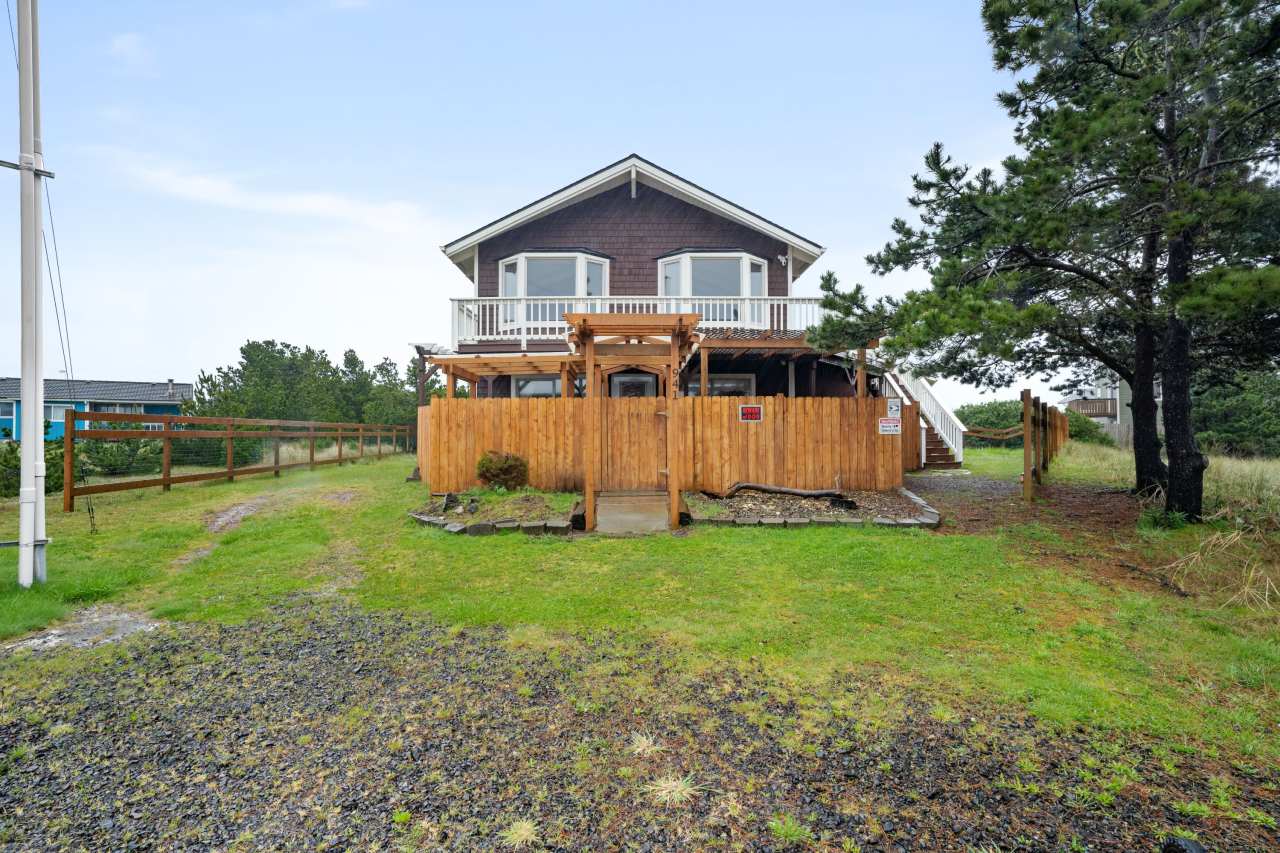 941 Starfish Court Southwest