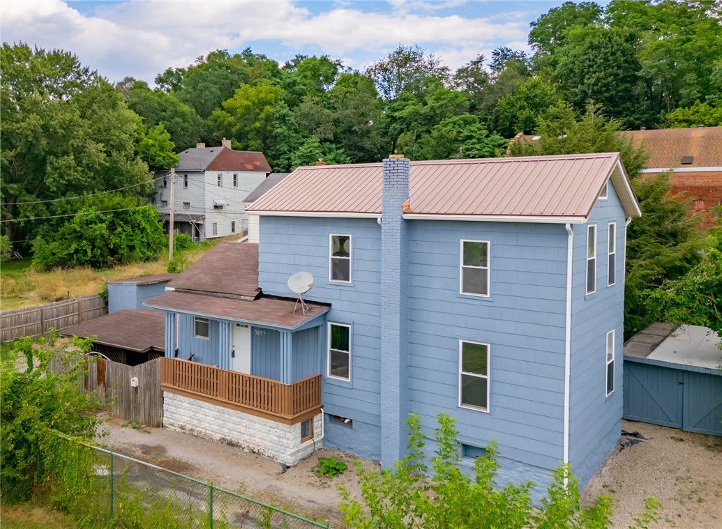 305 1/2 E Lutton St REAR