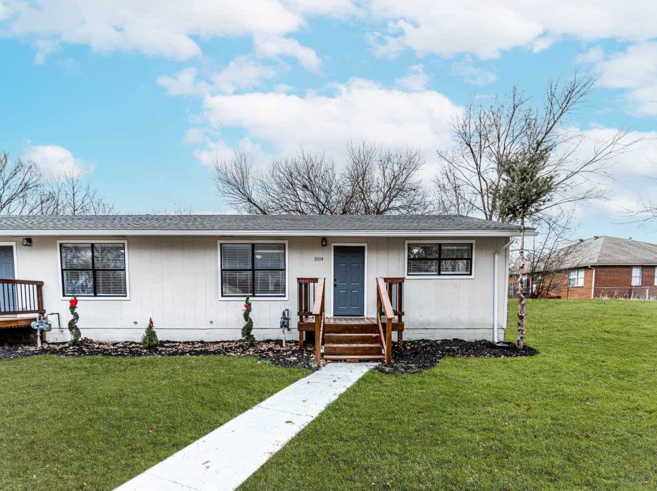 Stunning, newly renovated home ready for you!!