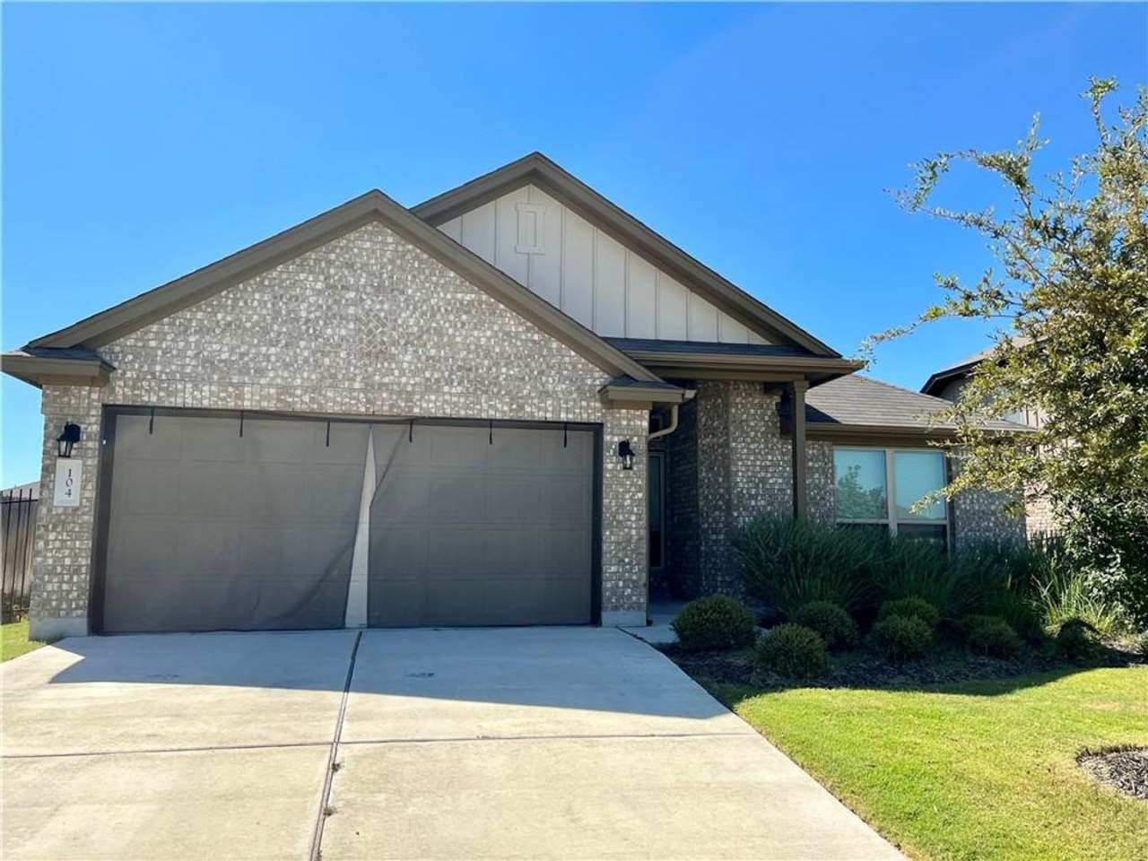 104 Beech Creek Lane, Leander, TX 78641