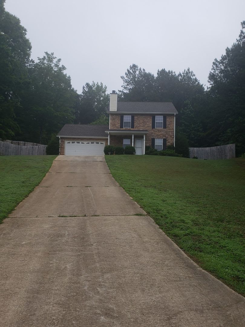 4 Bedroom 3 Bath Home in Locust Grove