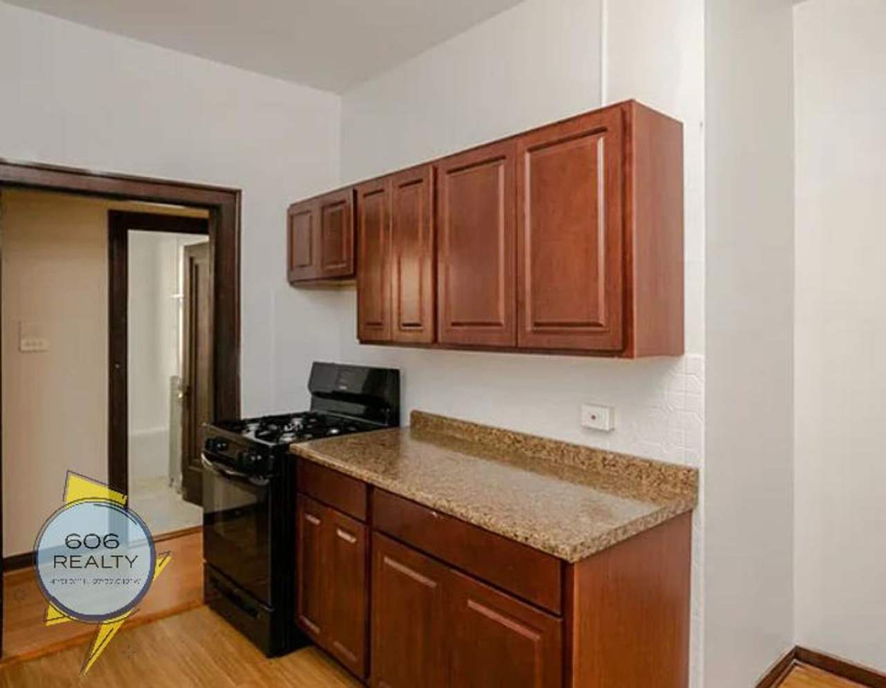 Beautiful Large Berwyn Apts on Wesley!