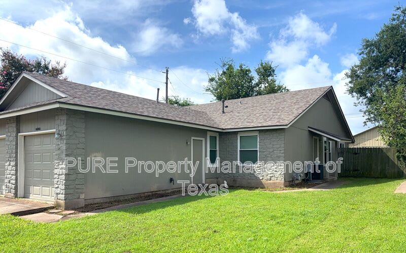 16005 Stoneham Circle