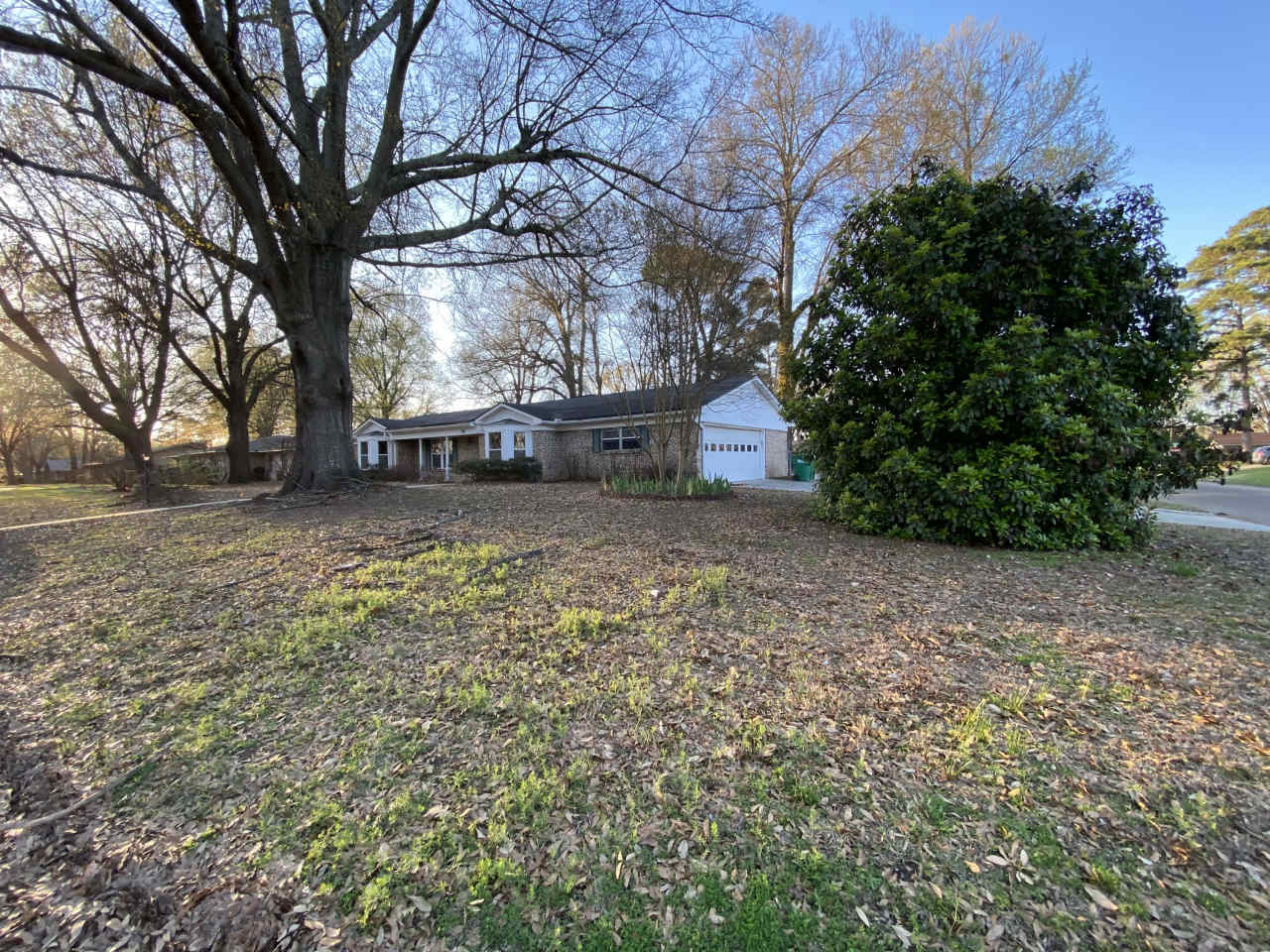 2 Knightsbridge Place