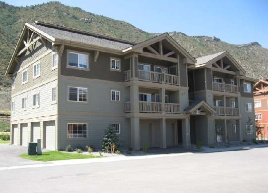 612 River View Drive