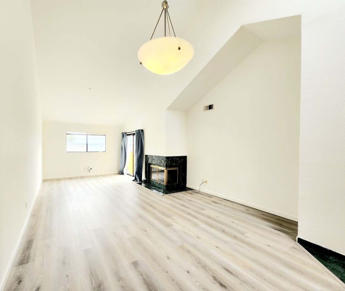 Downtown San Carlos 2 bedroom