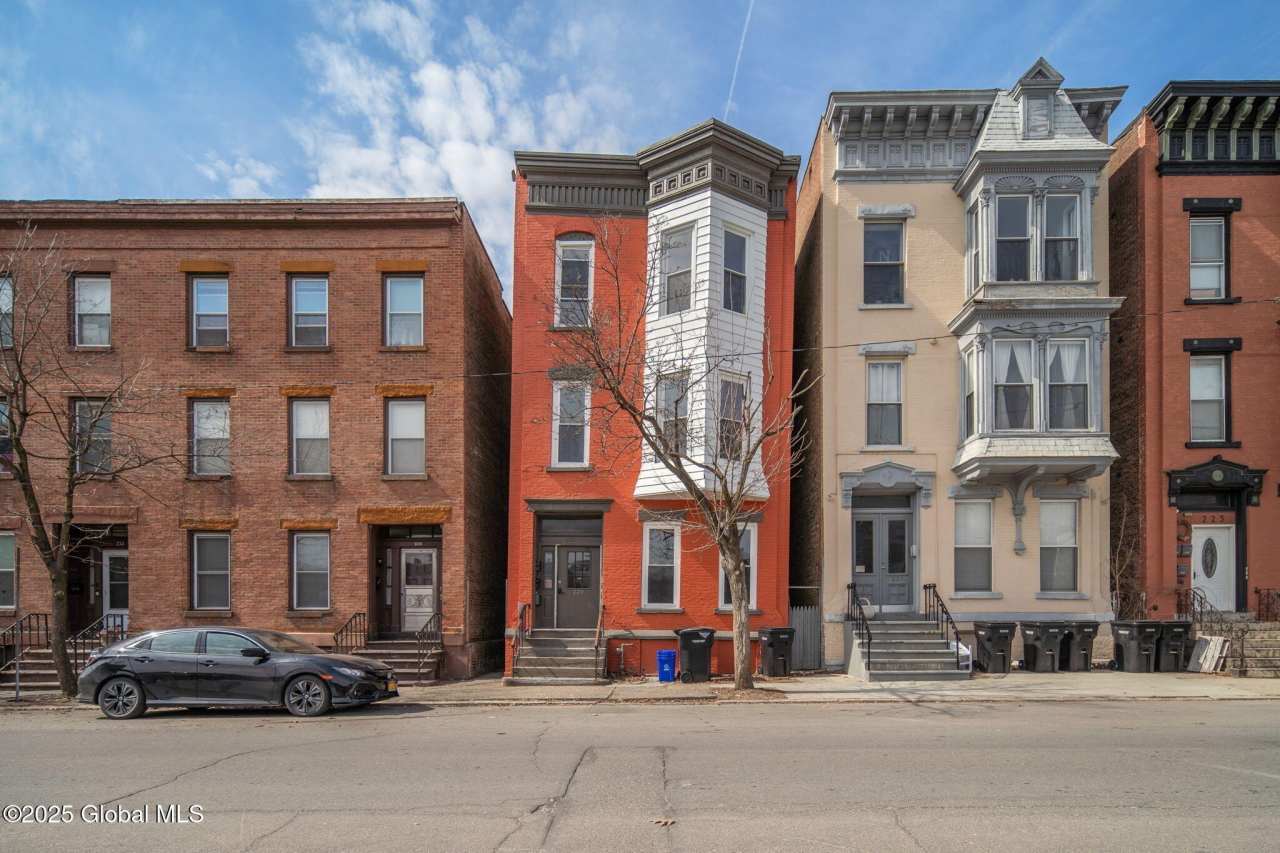229 2nd Street