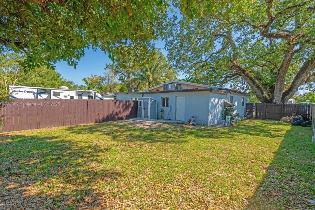 4111 Southwest 33rd Street