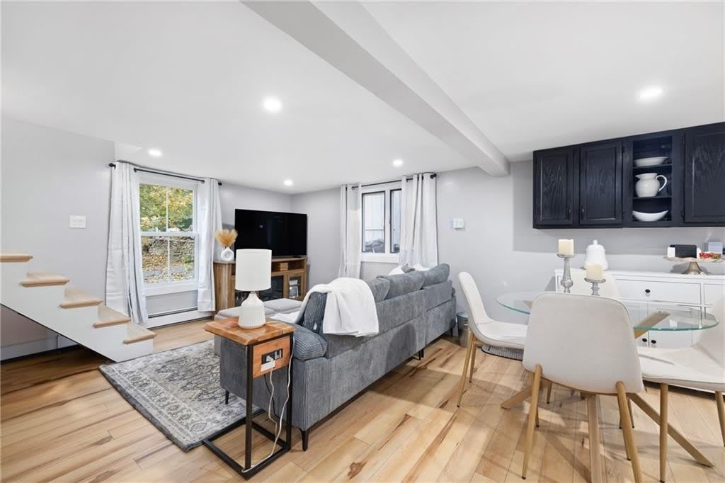 267 Green End Avenue