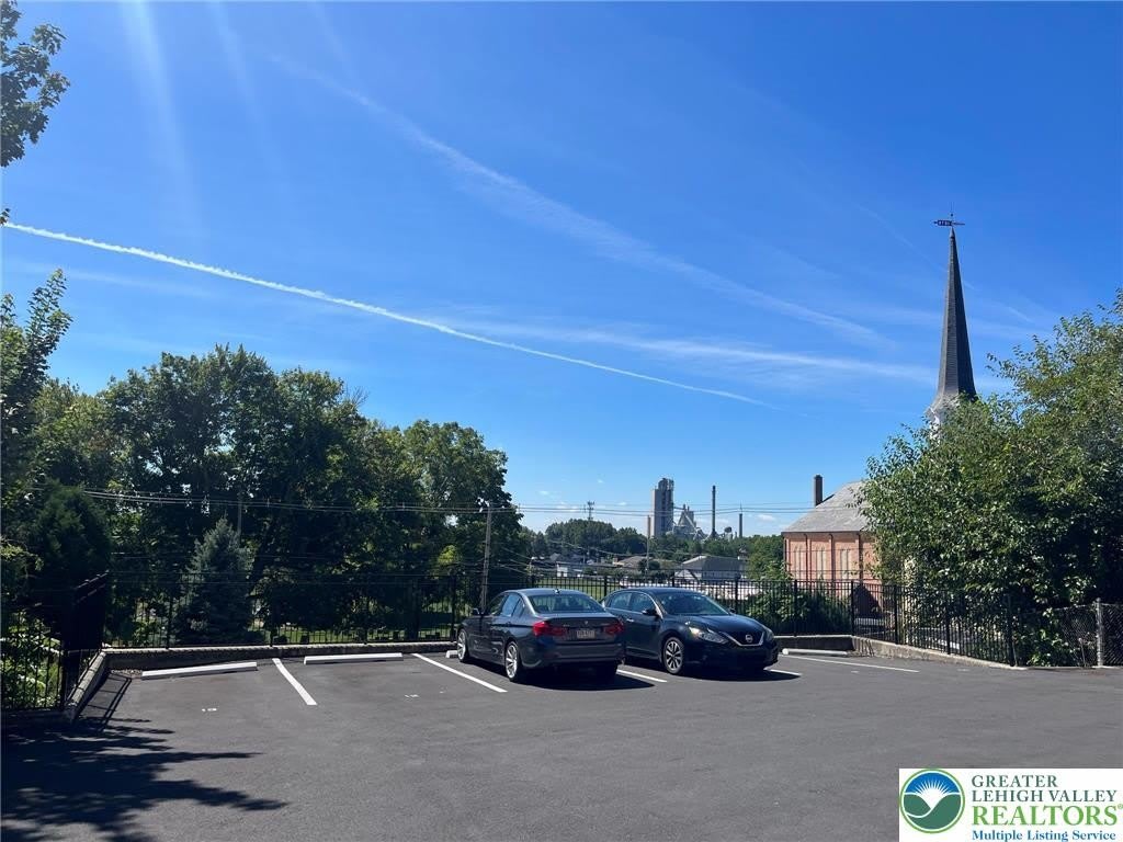 216 Penn Street unit: 3