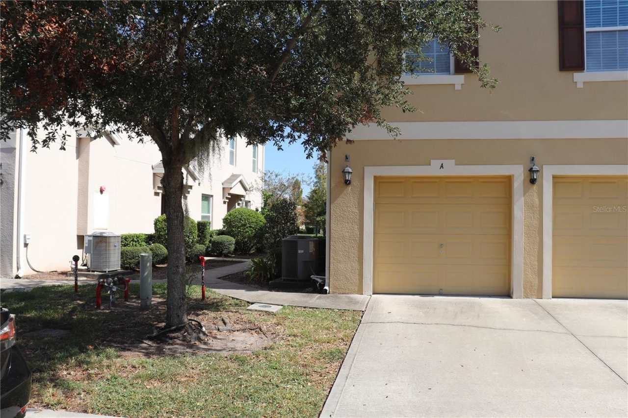 3740 SENECA CLUB LOOP