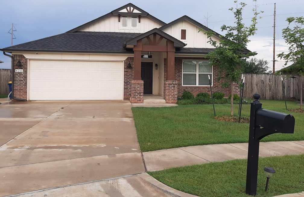 4210 West Country Club Drive