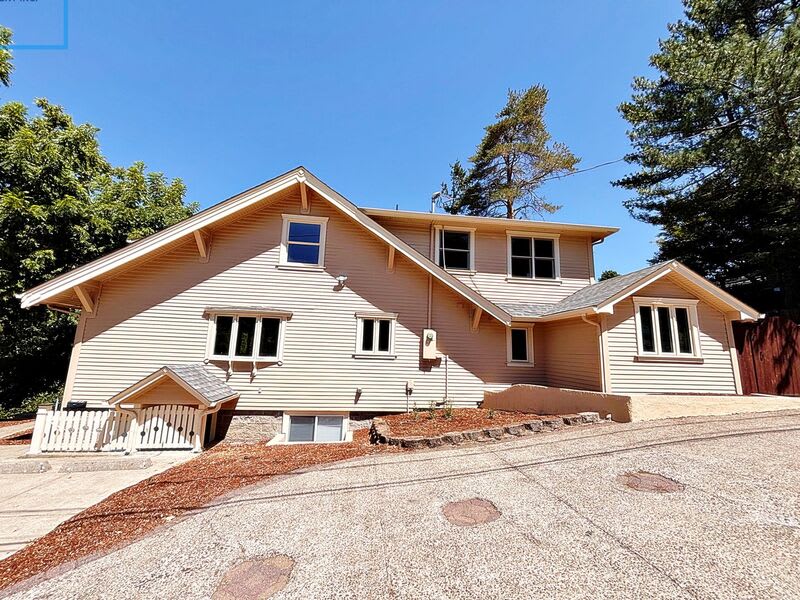 2693 Chula Vista Boulevard