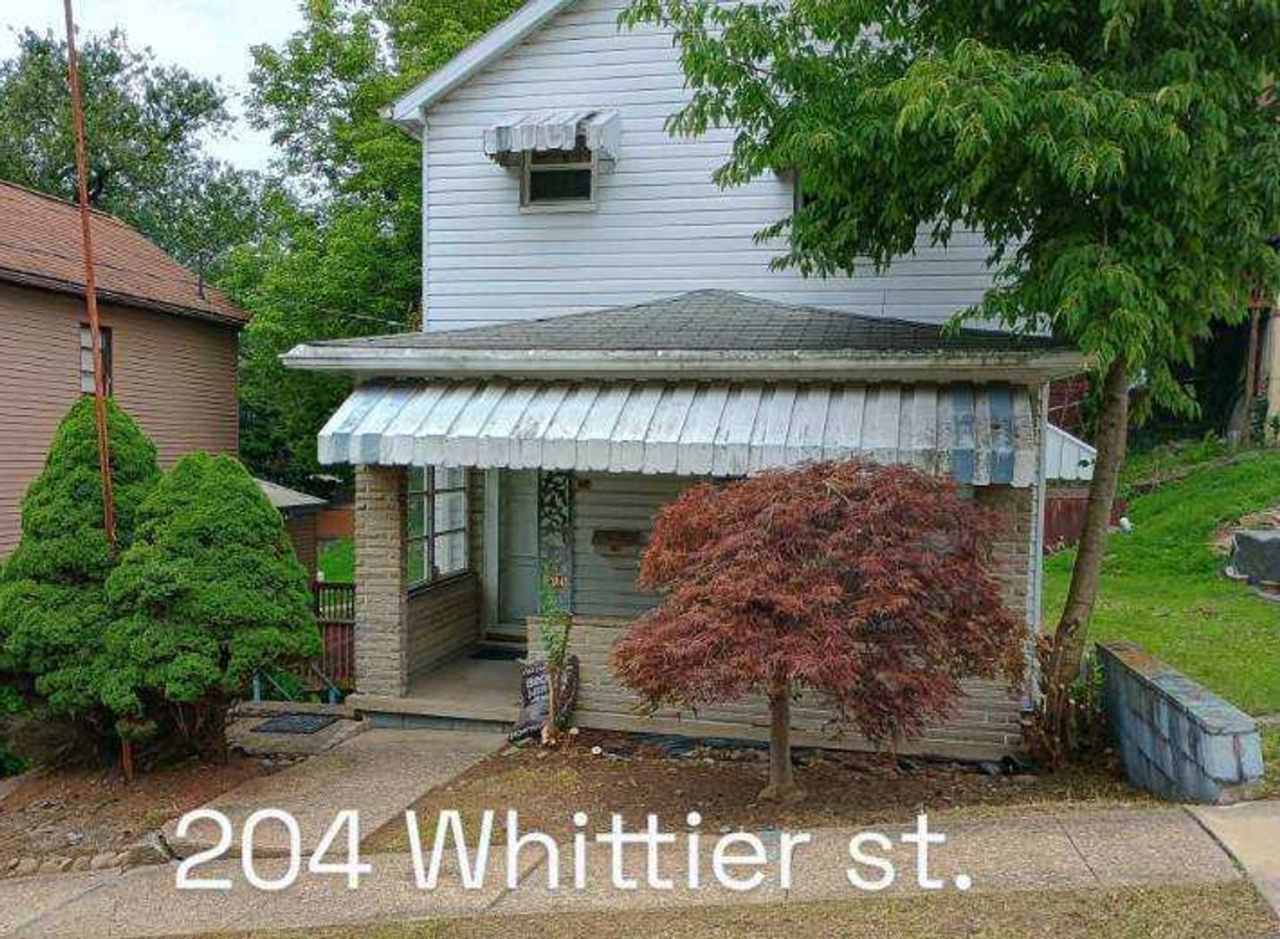 Spacious 2 bedroom home in Vandergrift