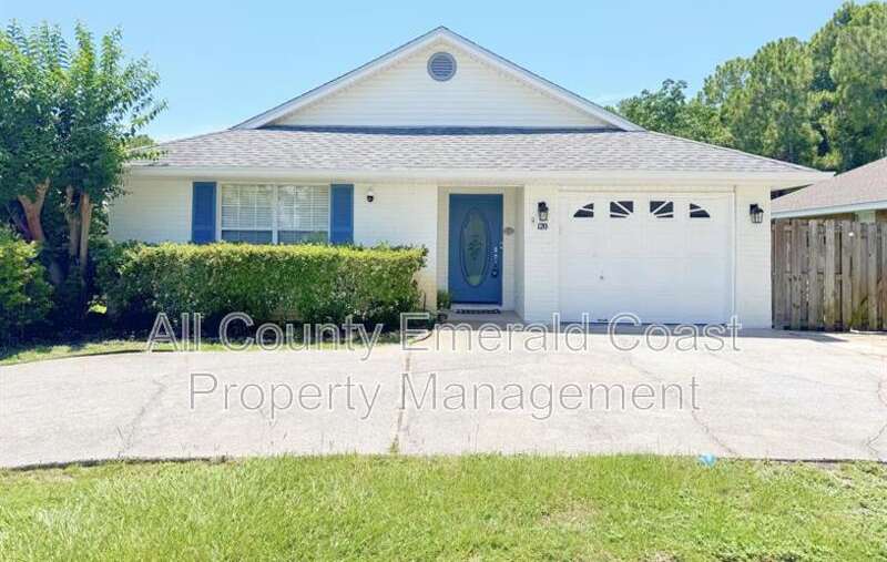 120 Mandevilla Ln
