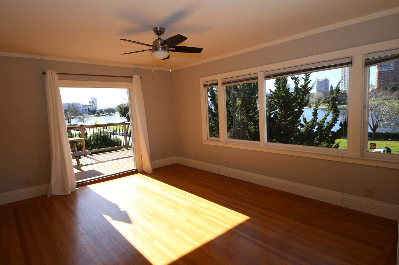 2340 Lakeshore Avenue