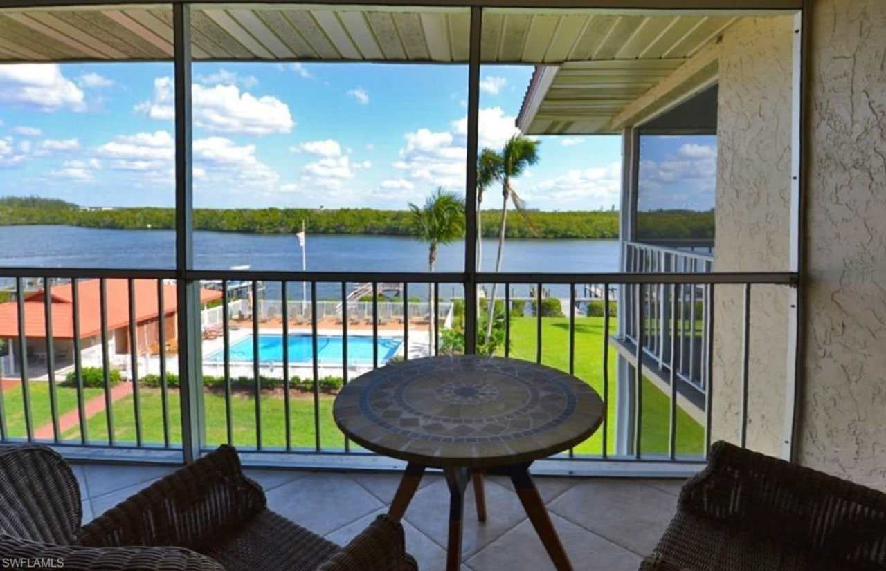 Mariner's Cove 2/2 Condo (Fully Furnished) -- Monthly Rental Now Available - April through Summer !