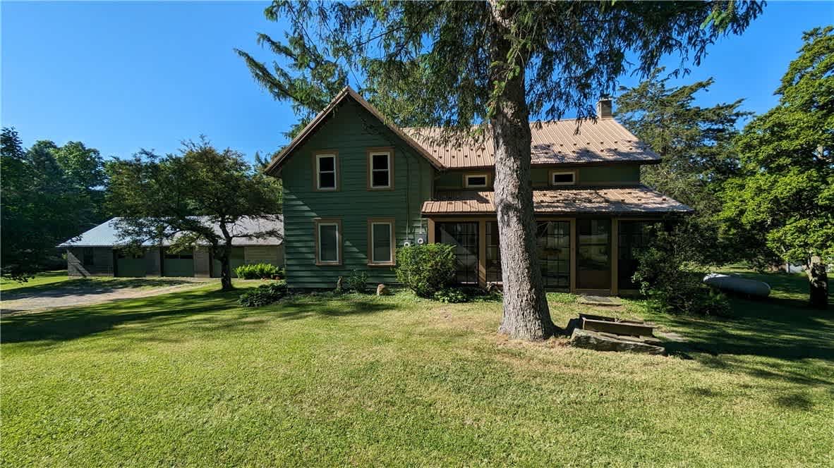 1126 Trumbulls Corners Road