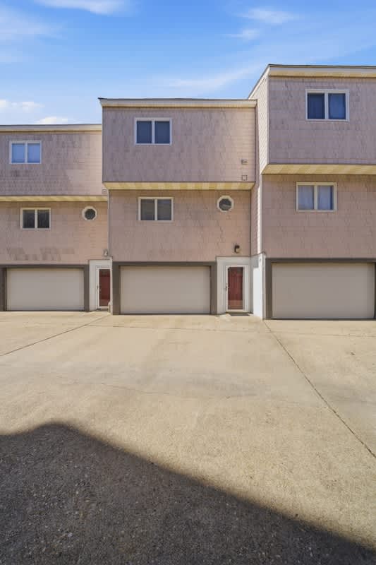 824 West Ocean View Avenue - C