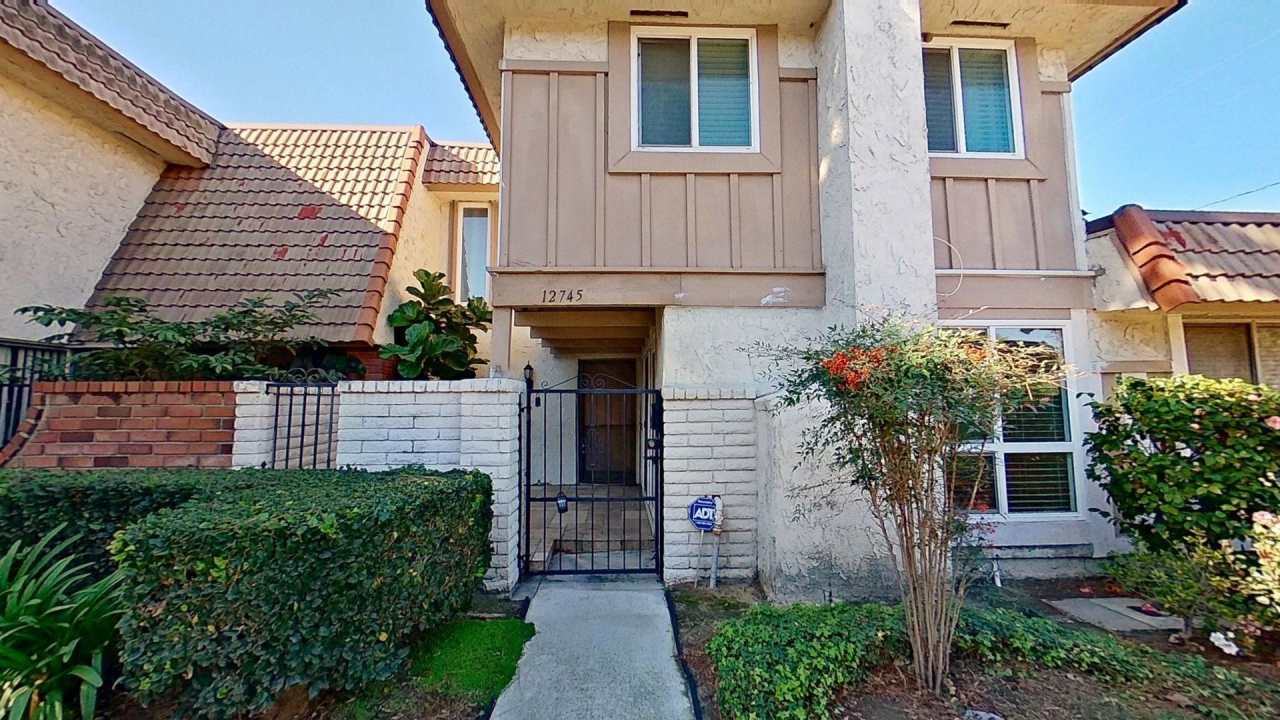 12745 Newhope St, Garden Grove: Spacious 3 Bed 2.5 Bath Townhouse!