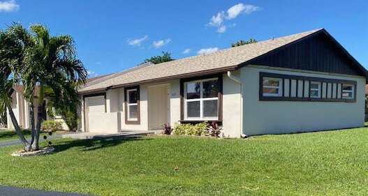 5085 Bottlebrush Street