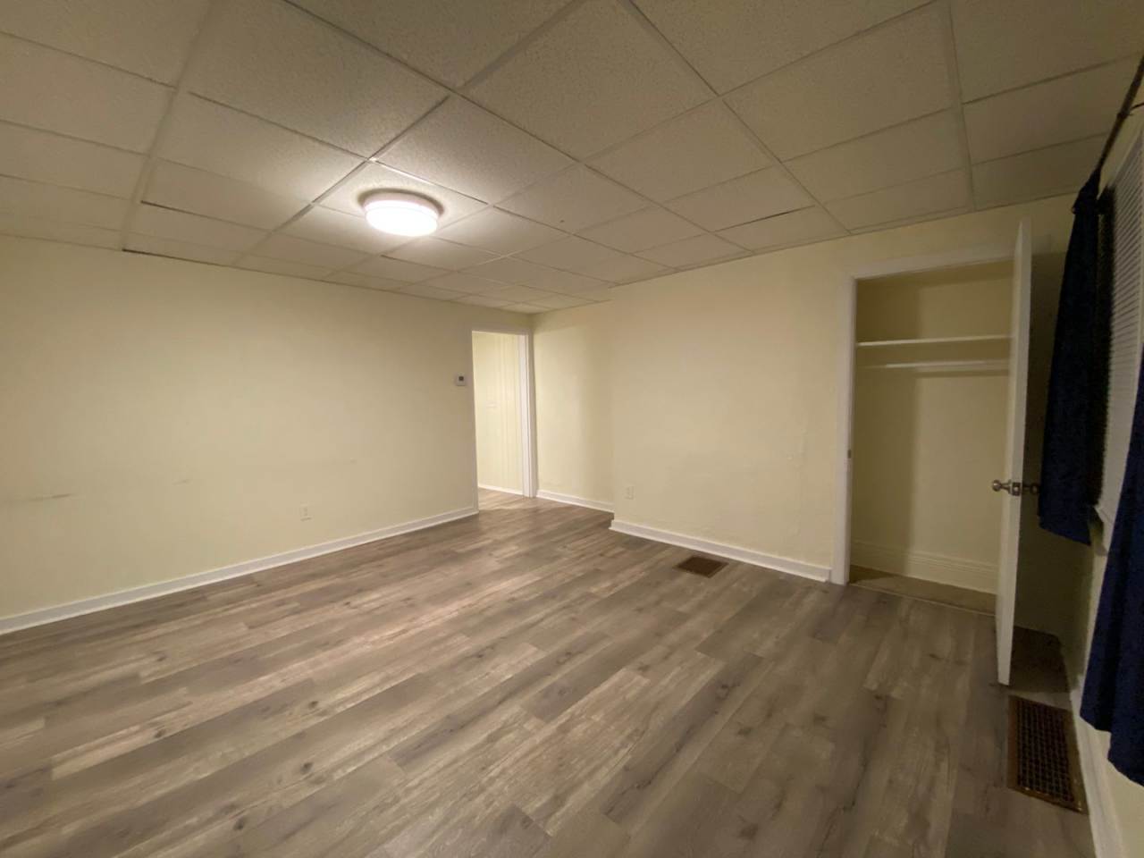 Spacious 2BR House with off street parking!